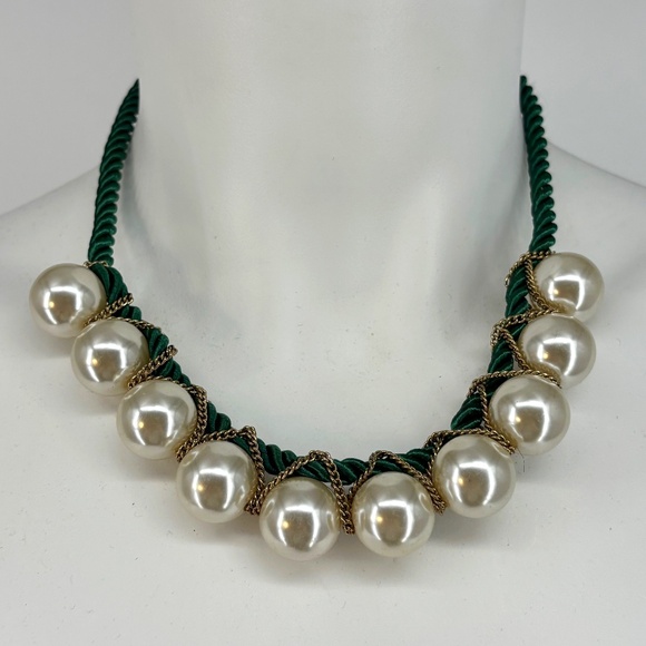 White Faux Pearl Green Cord Short Necklace Gold Tone Chain 18.5" Boho Statement - Picture 1 of 5